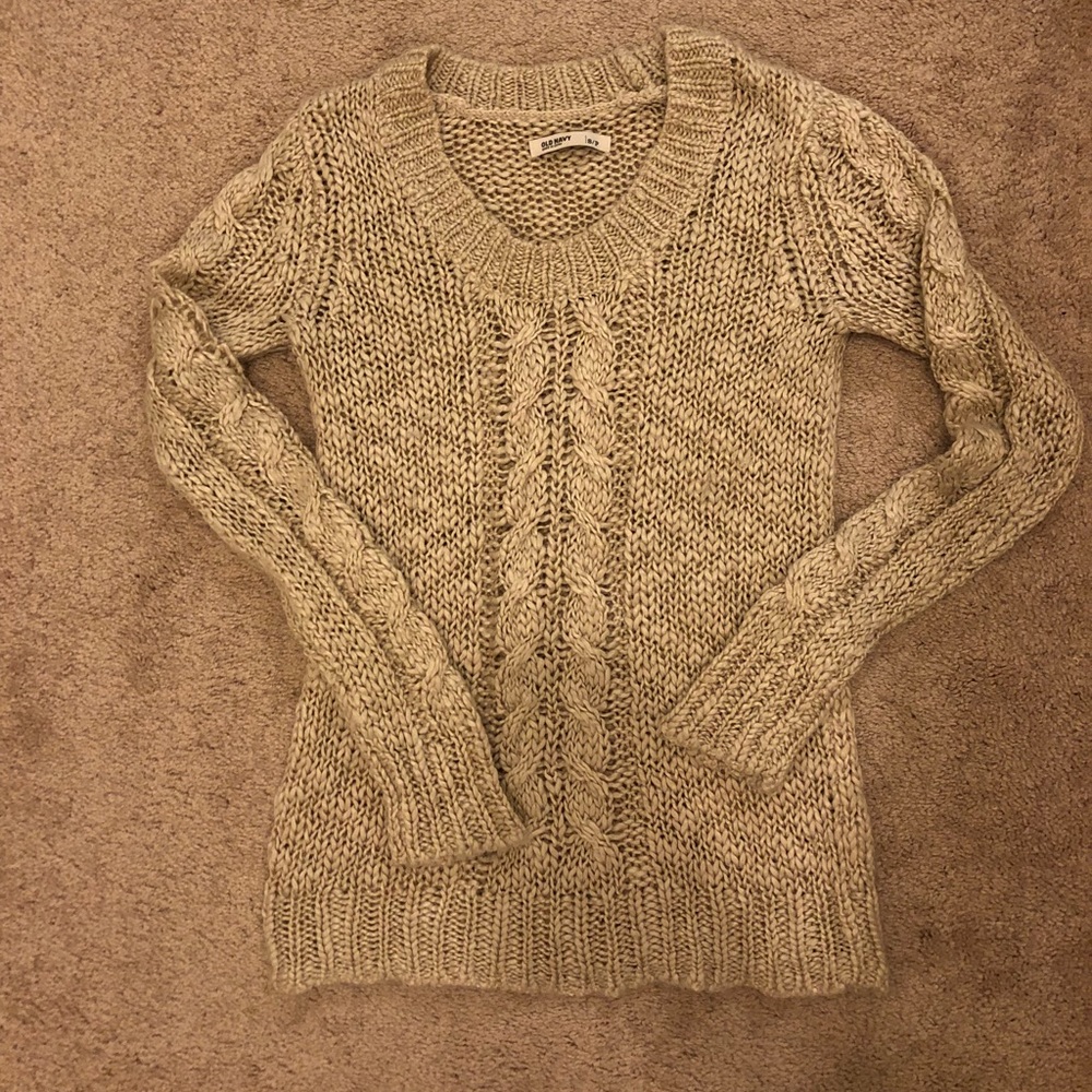 Old navy cable knit sweater